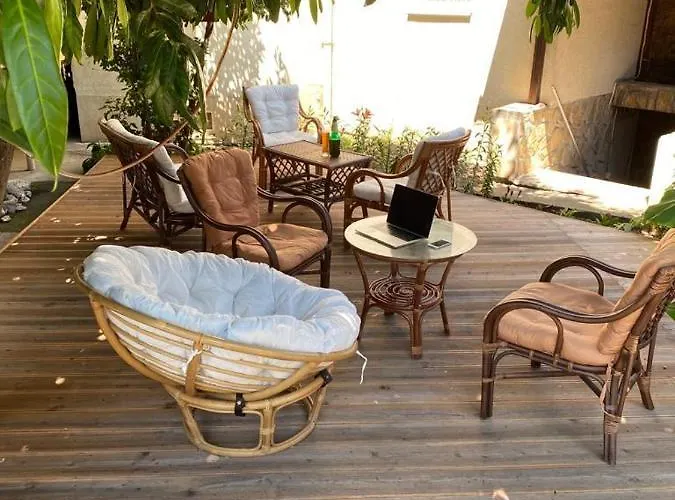 Satmar 3* 로제넷츠