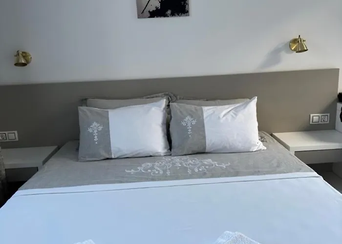 Satmar 게스트하우스