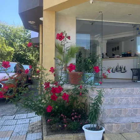 Guest house Satmar Lozenets