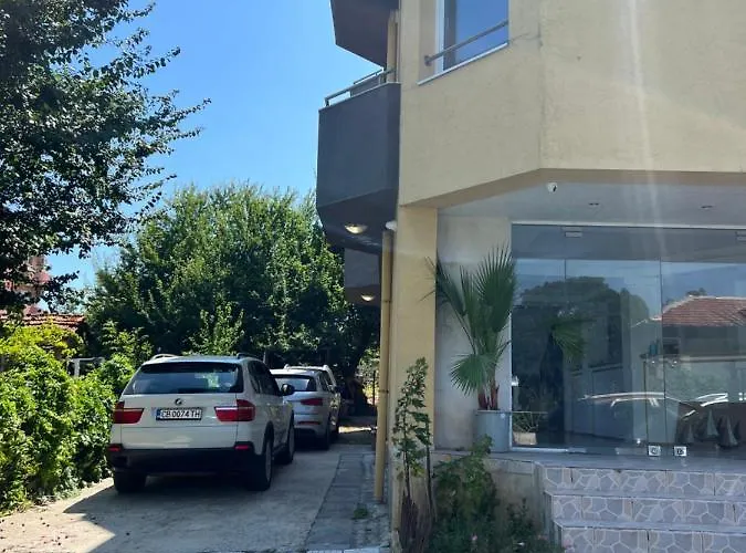 Satmar Лозенец