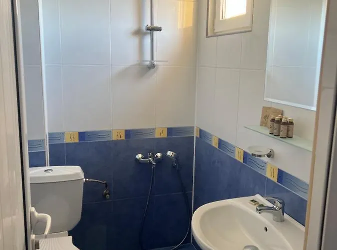 Satmar Къща за гости 3*